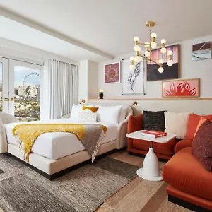 Station touristique Virgin Vegas, Curio Collection By Hilton